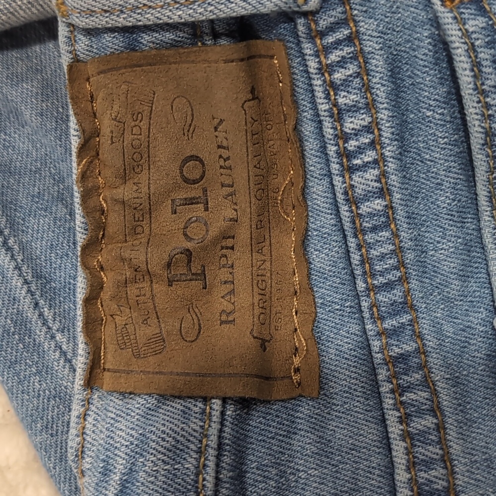 Shorts - Picture 4 of 5